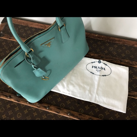 Prada Saffiano Lux handbag - Picture 8 of 8